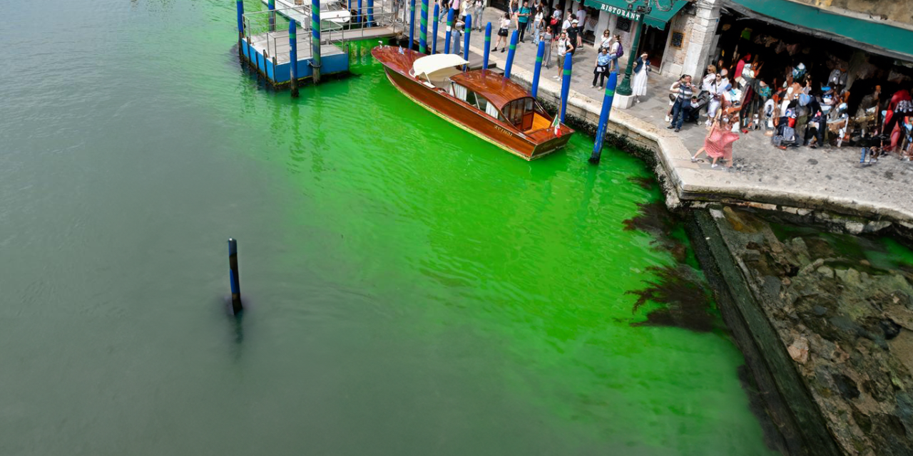 VIDEO: Venice’s Mysterious Green Waters