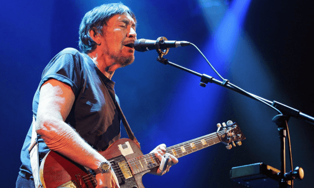 ‘Driving Home for Christmas’ Singer Chris Rea Dies Aged 74